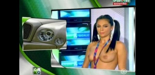  Goluri si Goale ep 13 Gina si Roxy (Romania naked news)